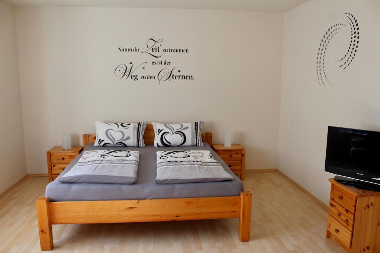 Ferienwohnung Am Weinberg オーバーキルヒ エクステリア 写真